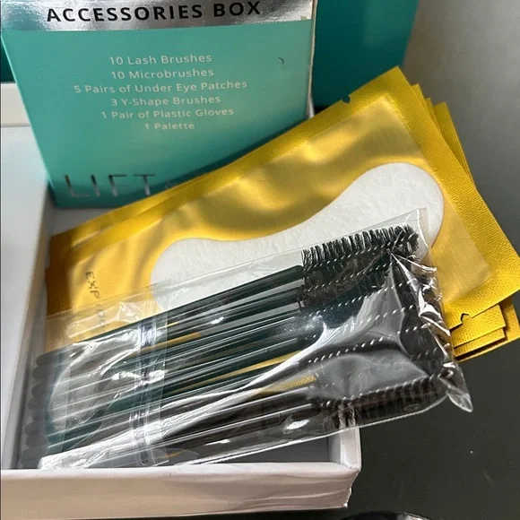 Ayasal and Mellucci Eyelash Lift and Tint Kit bundle - Picture 3 of 10